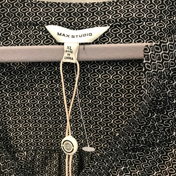 Max Studio printed blouse - Picture 3 of 6